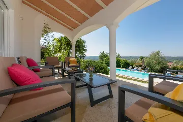 Spacious Family Villa with Garden in Pazin