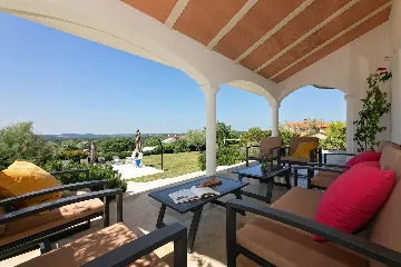 Spacious Family Villa with Garden in Pazin