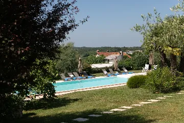 Spacious Family Villa with Garden in Pazin