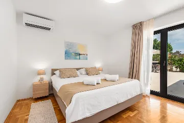 Spacious Family Villa with Garden in Pazin