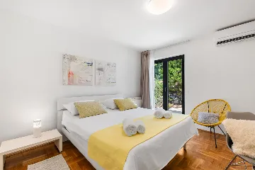 Spacious Family Villa with Garden in Pazin