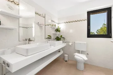 Spacious Family Villa with Garden in Pazin