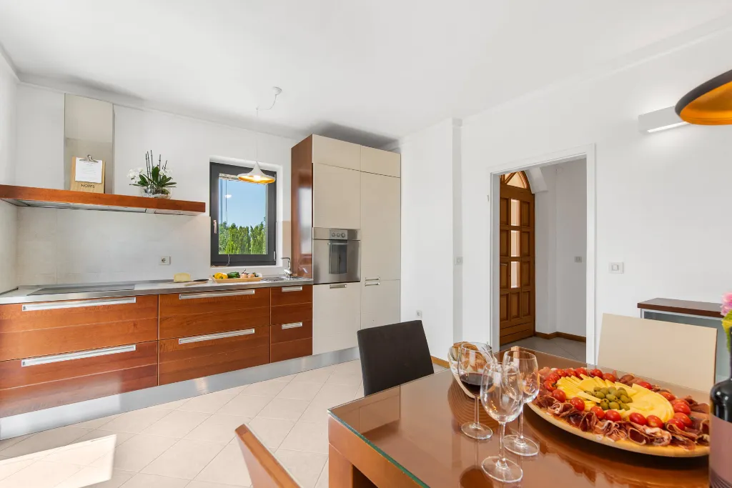 Spacious Family Villa with Garden in Pazin