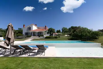 Spacious Family Villa with Garden in Pazin