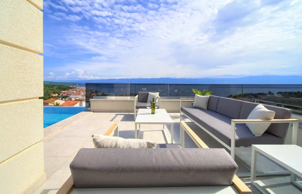 Modern Villa with Pool and Sauna in Vrbnik