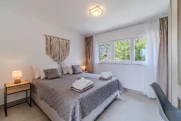 Modern Island Villa with Pool in Nerežišća