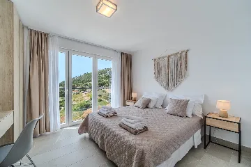 Modern Island Villa with Pool in Nerežišća