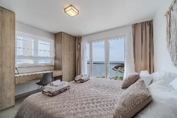 Modern Island Villa with Pool in Nerežišća