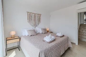 Modern Island Villa with Pool in Nerežišća