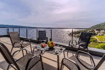 Modern Island Villa with Pool in Nerežišća