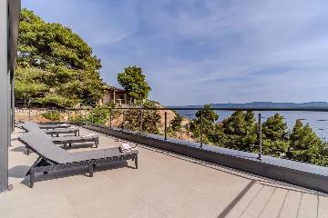 Modern Island Villa with Pool in Nerežišća