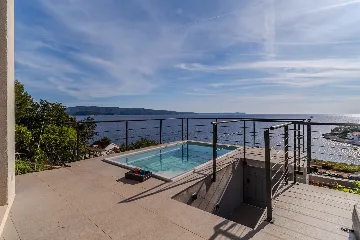 Modern Island Villa with Pool in Nerežišća