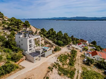 Modern Island Villa with Pool in Nerežišća