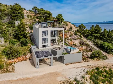 Modern Island Villa with Pool in Nerežišća