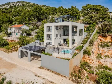 Modern Island Villa with Pool in Nerežišća
