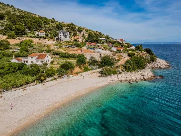 Modern Island Villa with Pool in Nerežišća