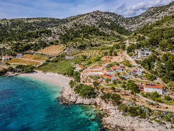 Modern Island Villa with Pool in Nerežišća