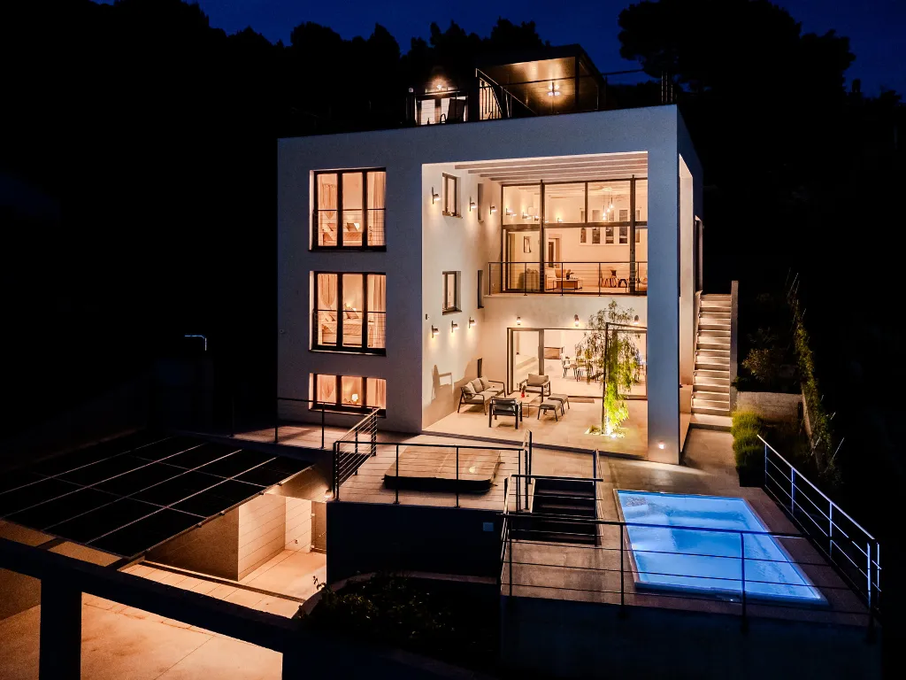 Modern Island Villa with Pool in Nerežišća