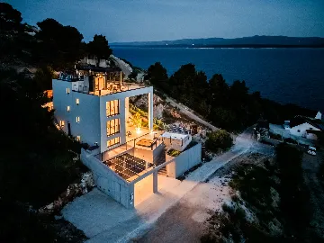 Modern Island Villa with Pool in Nerežišća