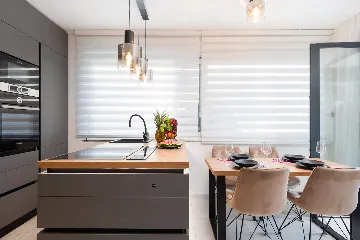 Modern Apartment with Heated Pool in Okrug Gornji