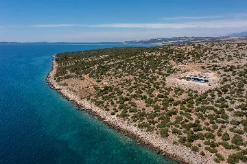 Private Island Villa with Pool in Pag