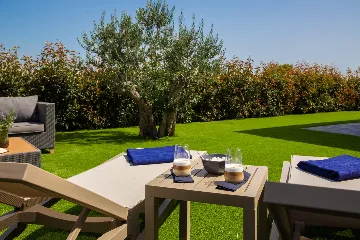 Modern Five-Bedroom Villa Retreat in Vodice