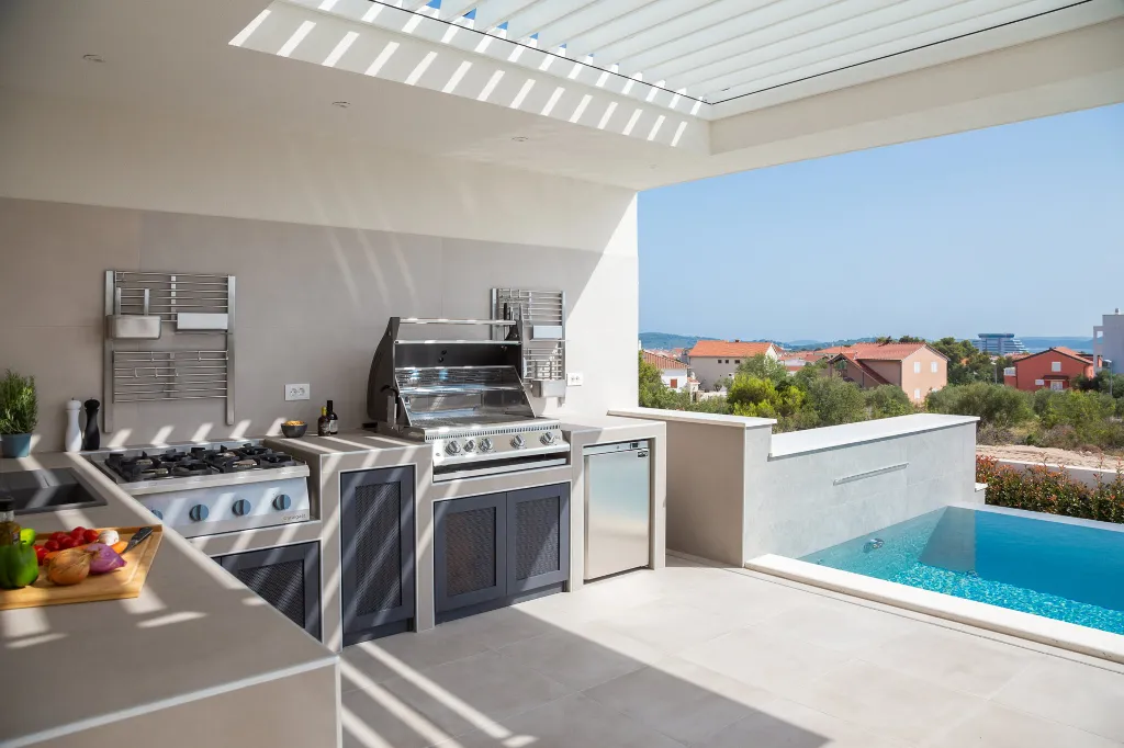 Modern Five-Bedroom Villa Retreat in Vodice