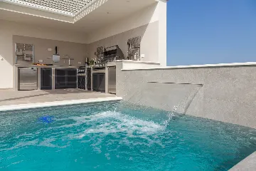 Modern Five-Bedroom Villa Retreat in Vodice