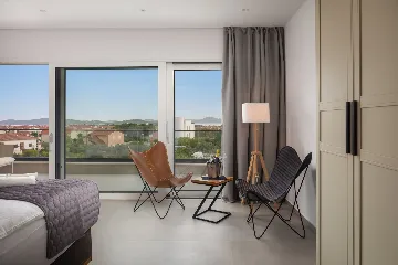 Modern Five-Bedroom Villa Retreat in Vodice