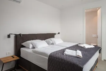 Modern Five-Bedroom Villa Retreat in Vodice