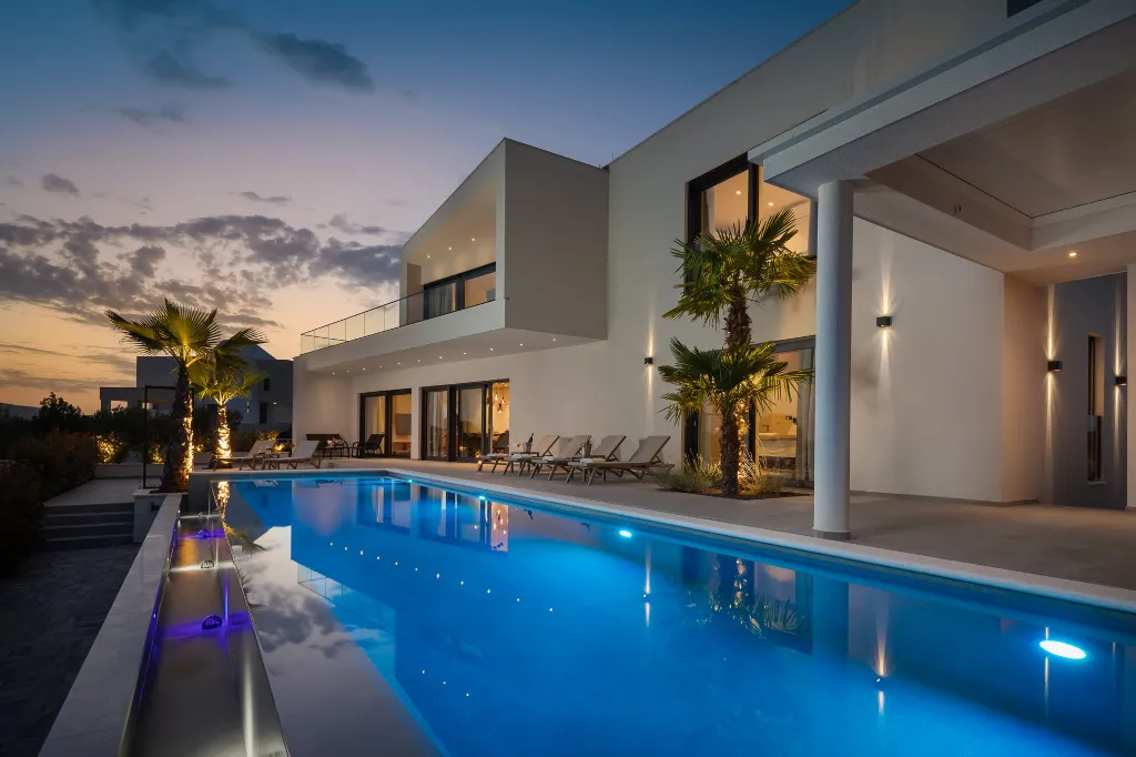 Modern Five-Bedroom Villa Retreat in Vodice