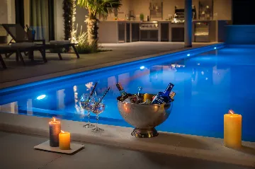 Modern Five-Bedroom Villa Retreat in Vodice