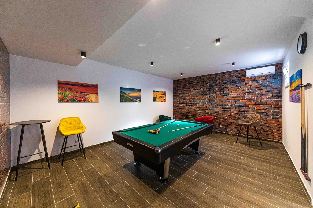 Contemporary Villa Retreat with Pool, Rogoznica