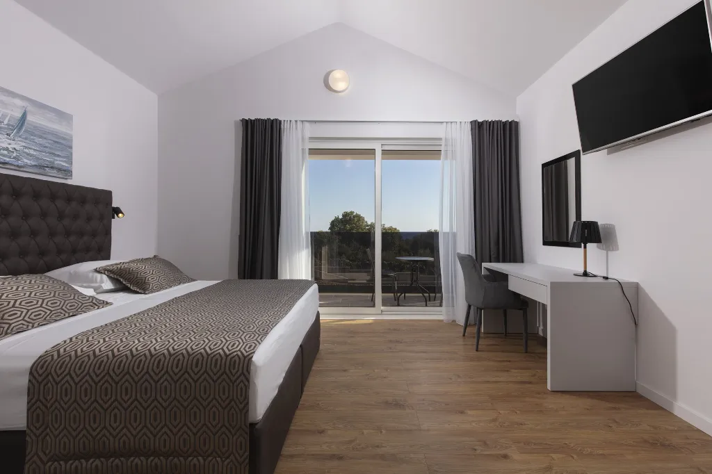 Contemporary Villa Retreat with Pool, Rogoznica