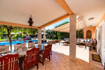 Spacious Villa with Heated Pool in Vodice