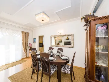 Spacious Villa with Heated Pool in Vodice