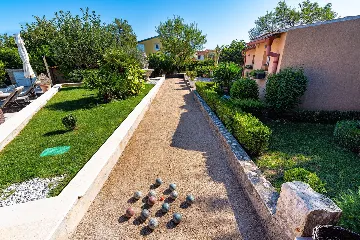 Spacious Villa with Heated Pool in Vodice