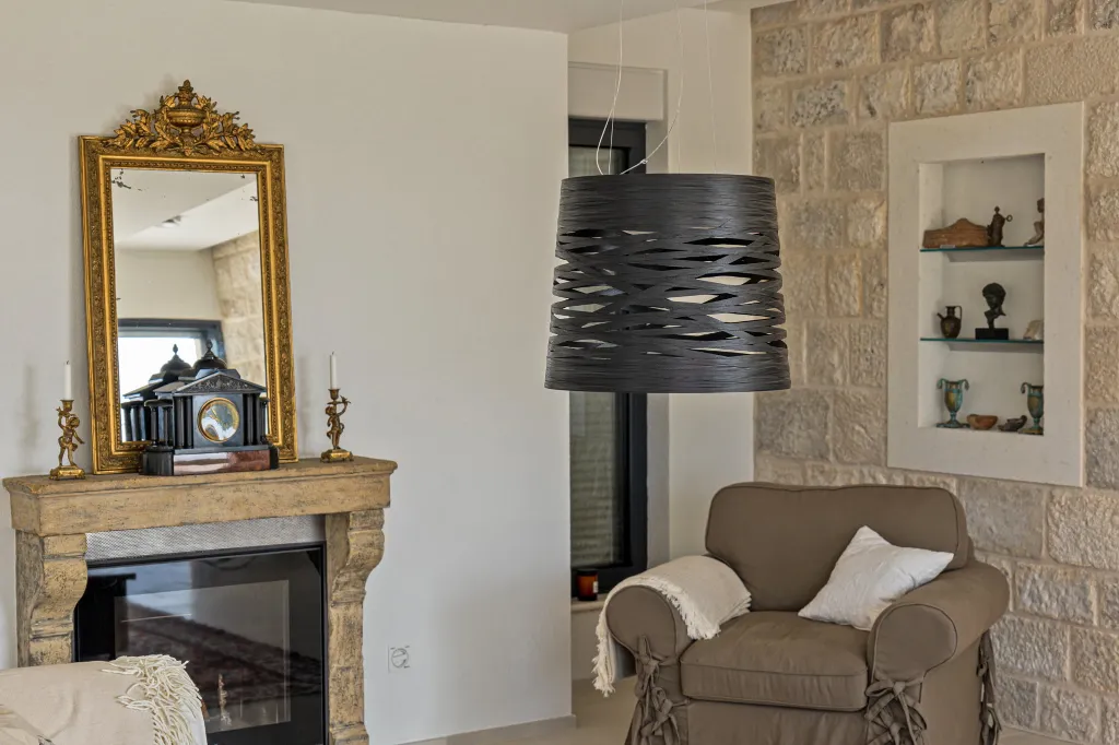 Modern Seaside Villa with Pool in Lumbarda