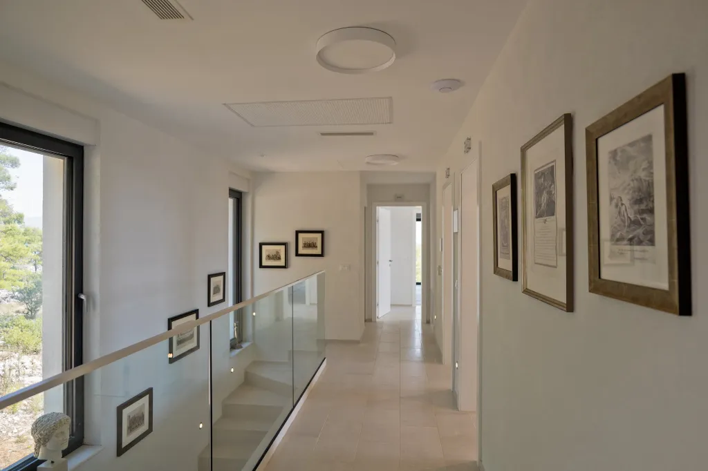 Modern Seaside Villa with Pool in Lumbarda