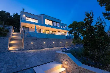 Modern Seaside Villa with Pool in Lumbarda