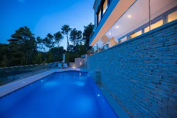 Modern Seaside Villa with Pool in Lumbarda