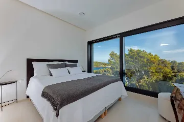 Modern Seaside Villa with Pool in Lumbarda