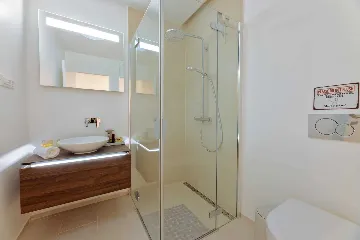 Modern Seaside Villa with Pool in Lumbarda