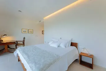 Modern Seaside Villa with Pool in Lumbarda