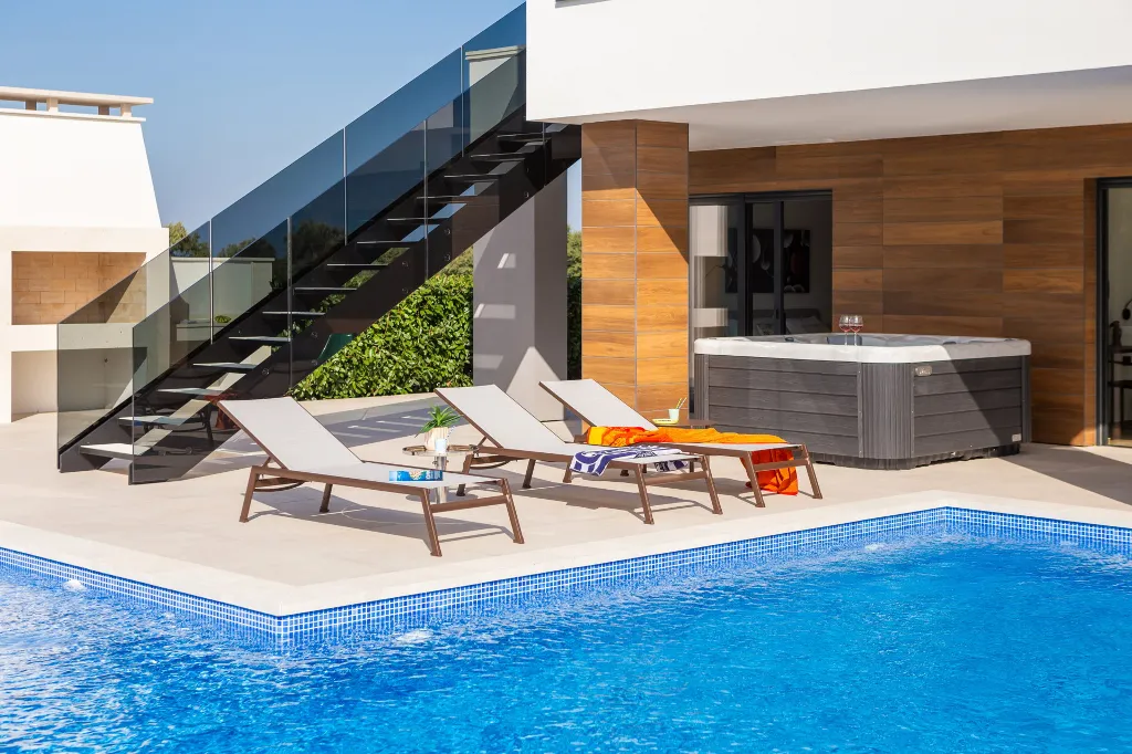 Spacious Family Villa with Pool in Vodnjan