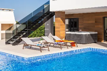 Spacious Family Villa with Pool in Vodnjan