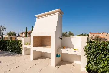 Spacious Family Villa with Pool in Vodnjan