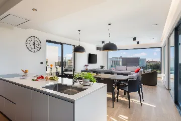 Spacious Family Villa with Pool in Vodnjan