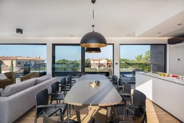 Spacious Family Villa with Pool in Vodnjan