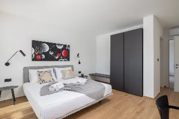 Spacious Family Villa with Pool in Vodnjan